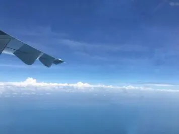 飞越台湾海峡